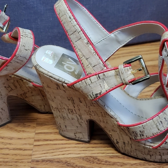 Dolce Vita Sandals - Picture 2 of 3